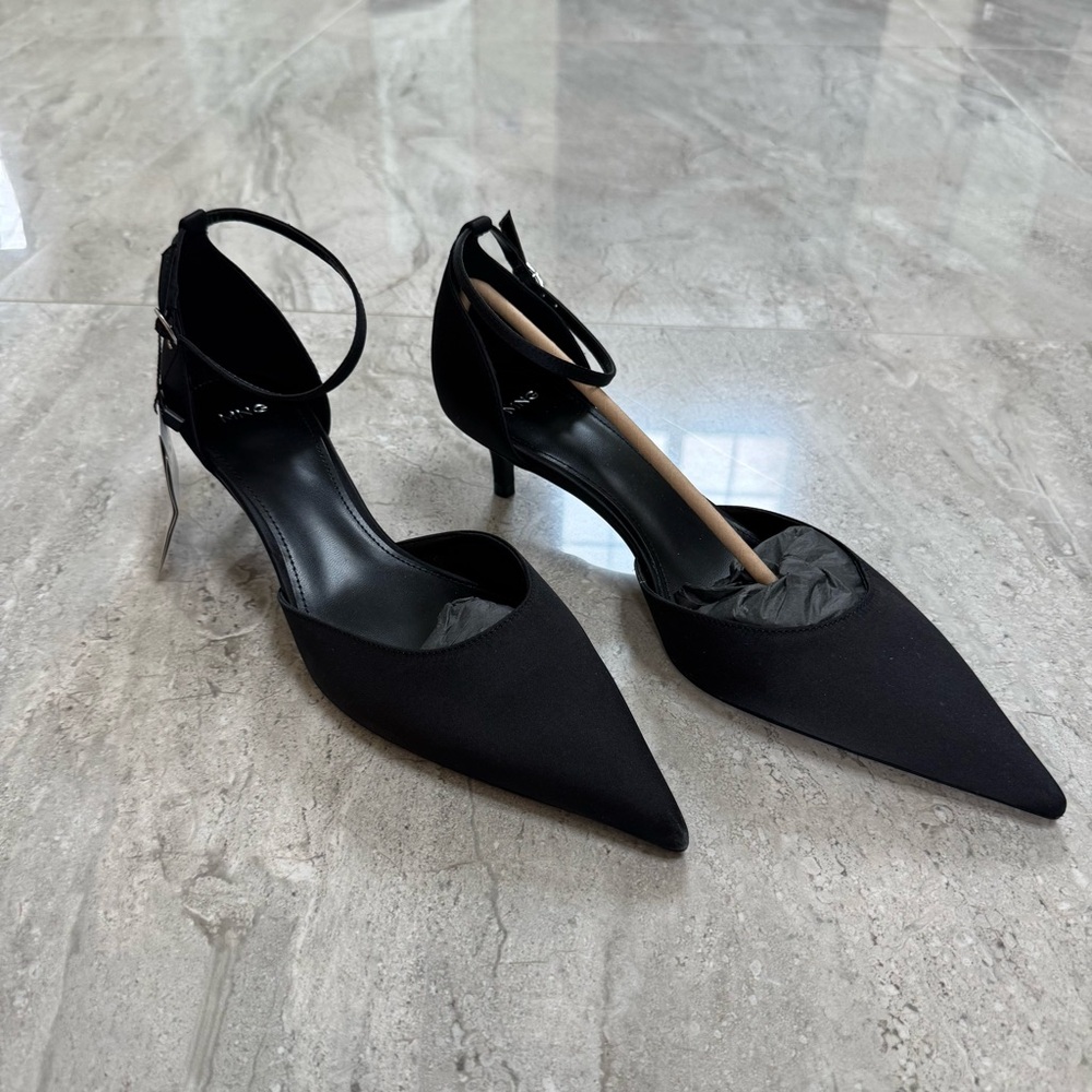 Mango Black Pointed Toe Ankle Strap Kitten Heels